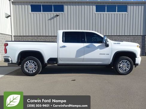 Used 2023 Chevrolet Silverado 3500 High Country w/ Z71 Off-Road Package image 2