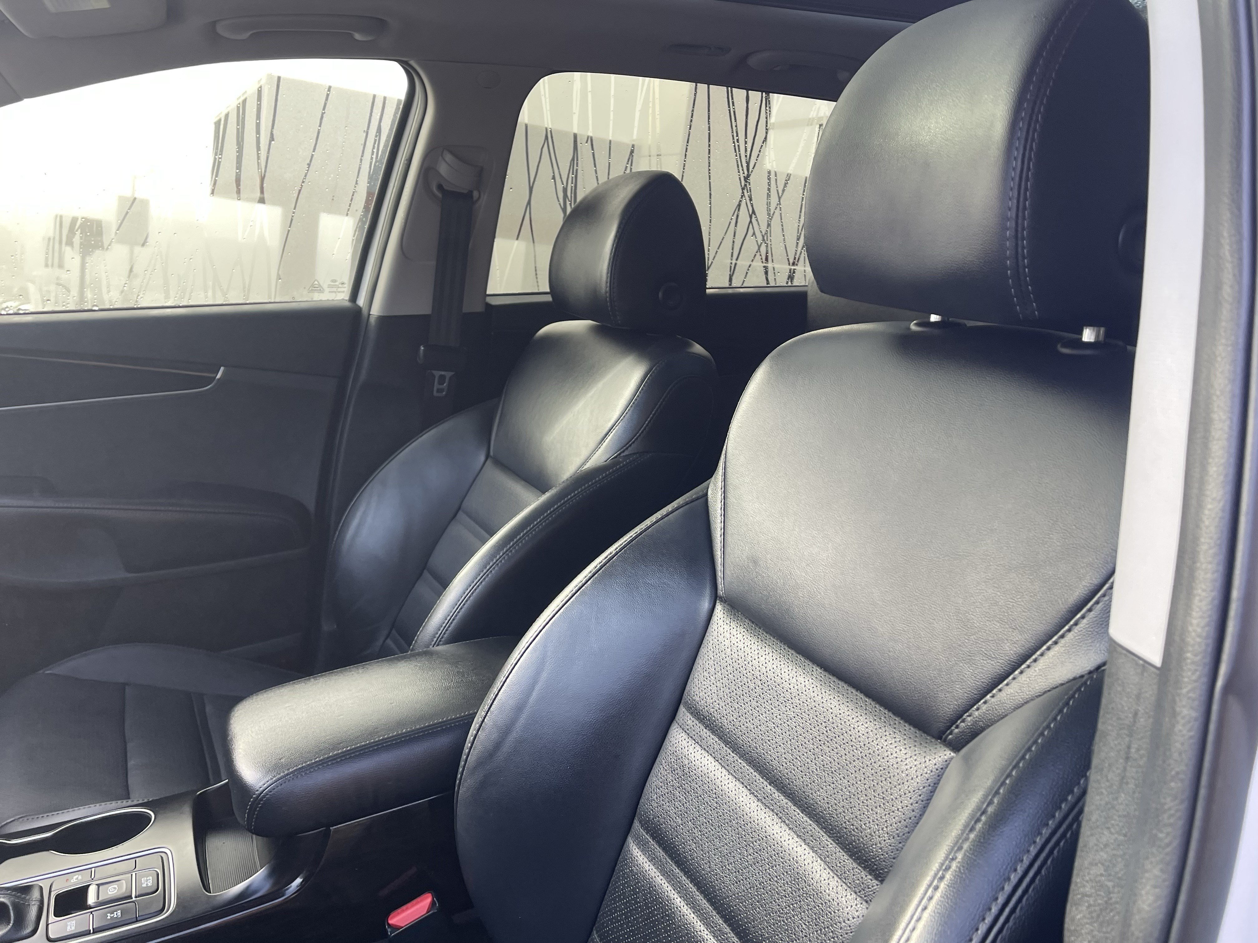 Used 2020 Kia Sorento EX AWD/4WD image 18