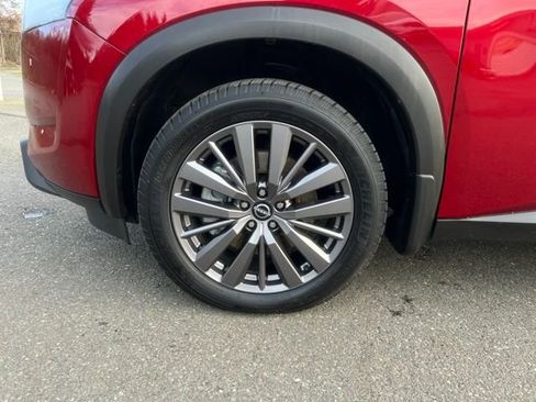 Used 2023 Nissan Pathfinder SL w/ SL Premium Package image 32