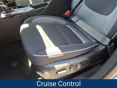 New 2026 Chevrolet TrailBlazer LT w/ Convenience Package FWD image 17