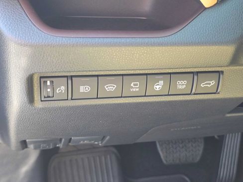 Used 2025 Toyota RAV4 Limited AWD/4WD image 25