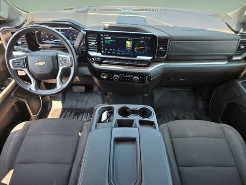 Used 2024 Chevrolet Silverado 1500 LT AWD/4WD image 21