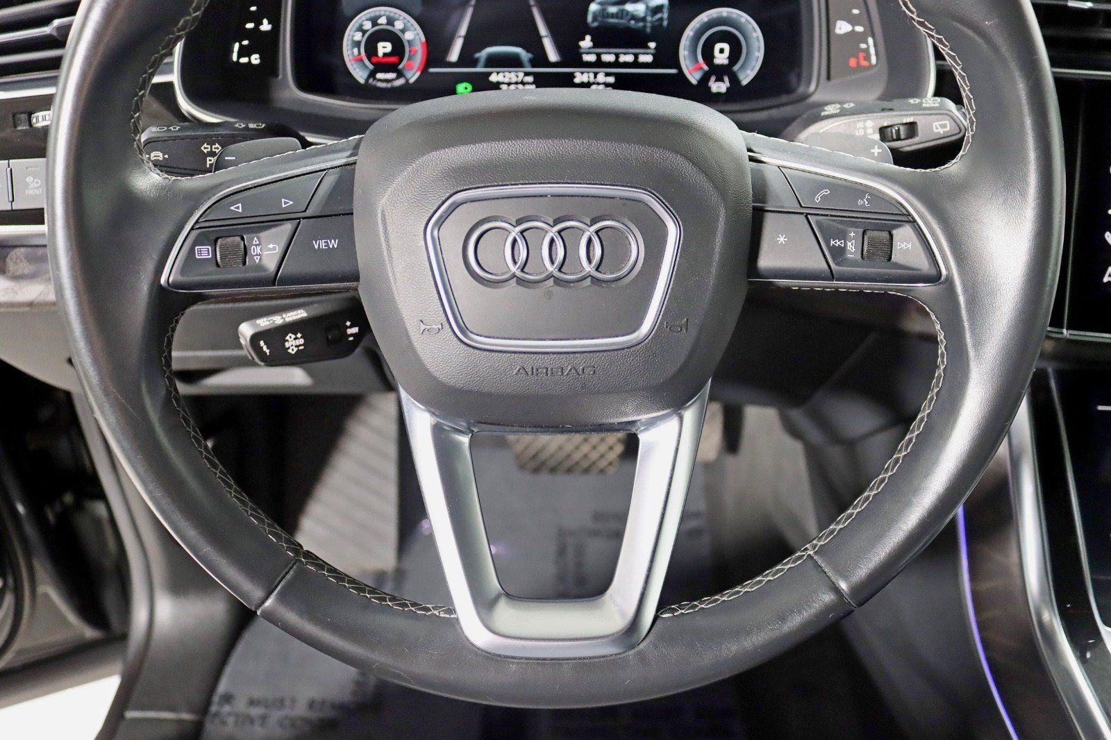 Used 2021 Audi Q8 Premium Plus w/ Premium Plus Package AWD/4WD image 17