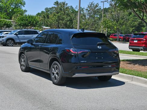 Used 2023 Honda HR-V EX-L image 3