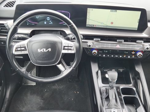 Used 2024 Kia Telluride LX FWD image 28