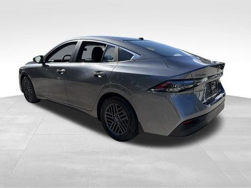 New 2026 Nissan Sentra SV w/ Floor Mat Package FWD image 5