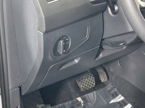 Used 2023 Volkswagen Tiguan S image 10