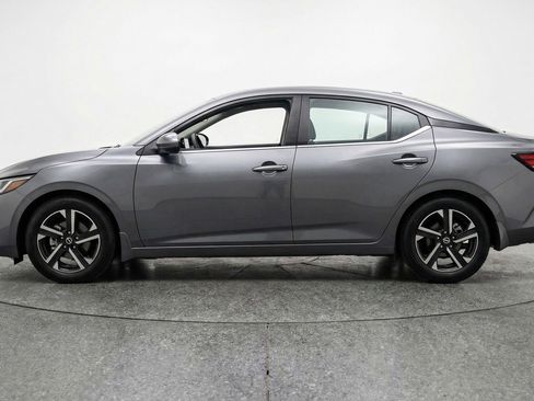 Used 2025 Nissan Sentra SV FWD image 5
