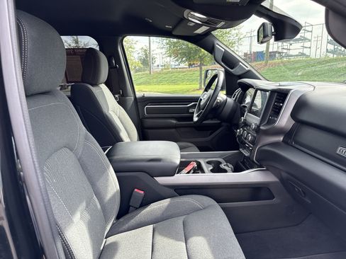 Used 2019 RAM 1500 Big Horn AWD/4WD image 23