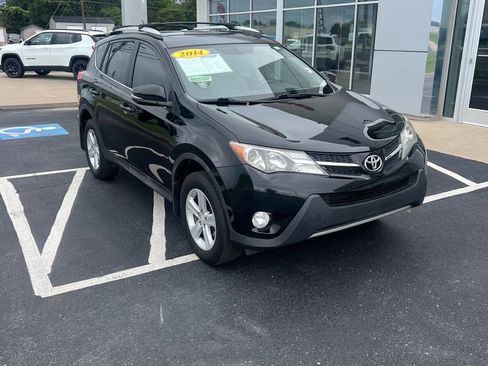 Used 2014 Toyota RAV4 XLE FWD image 1