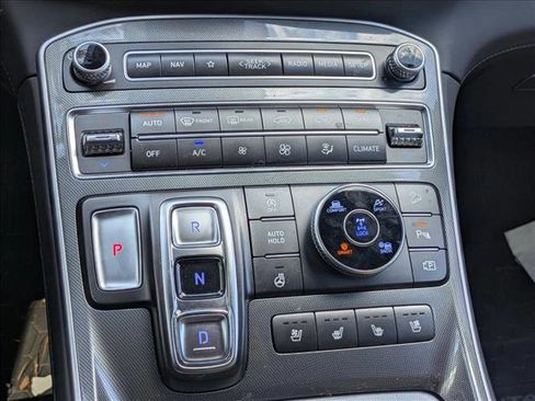 Used 2023 Hyundai Santa Fe Calligraphy image 13