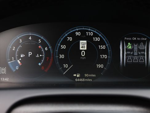 Used 2019 Jaguar XJ R-Sport RWD image 54