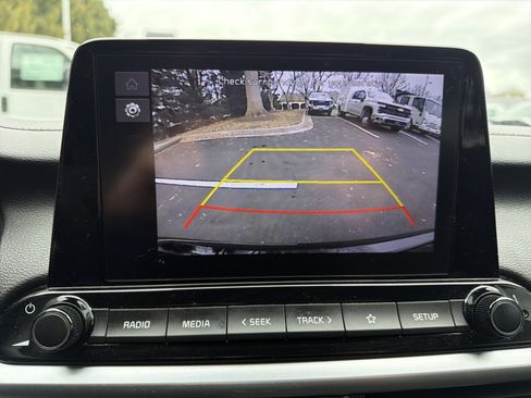 Used 2022 Kia Forte LXS w/ LXS Technology Package image 24