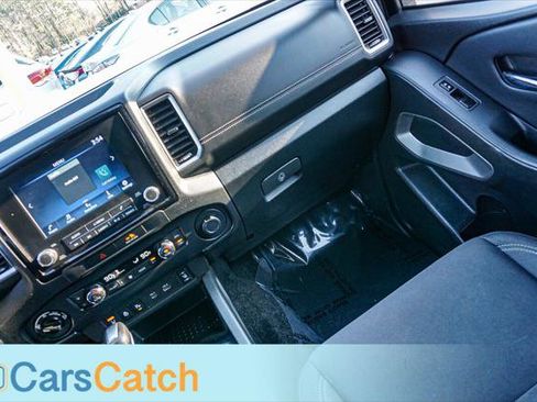 Used 2022 Nissan Frontier SV image 26