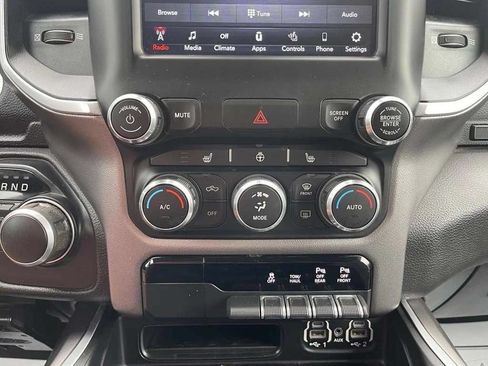 Used 2020 RAM 1500 Big Horn AWD/4WD image 29