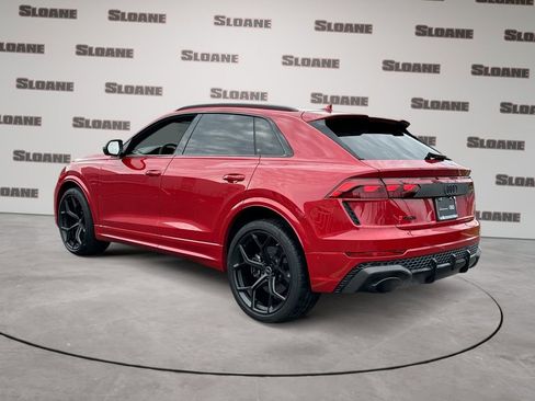 Certified 2025 Audi RS Q8 performance image 3