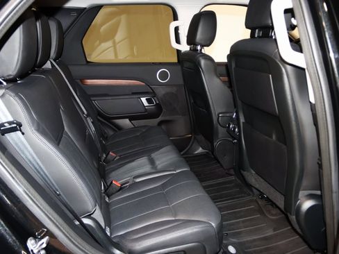 Used 2018 Land Rover Discovery HSE image 62