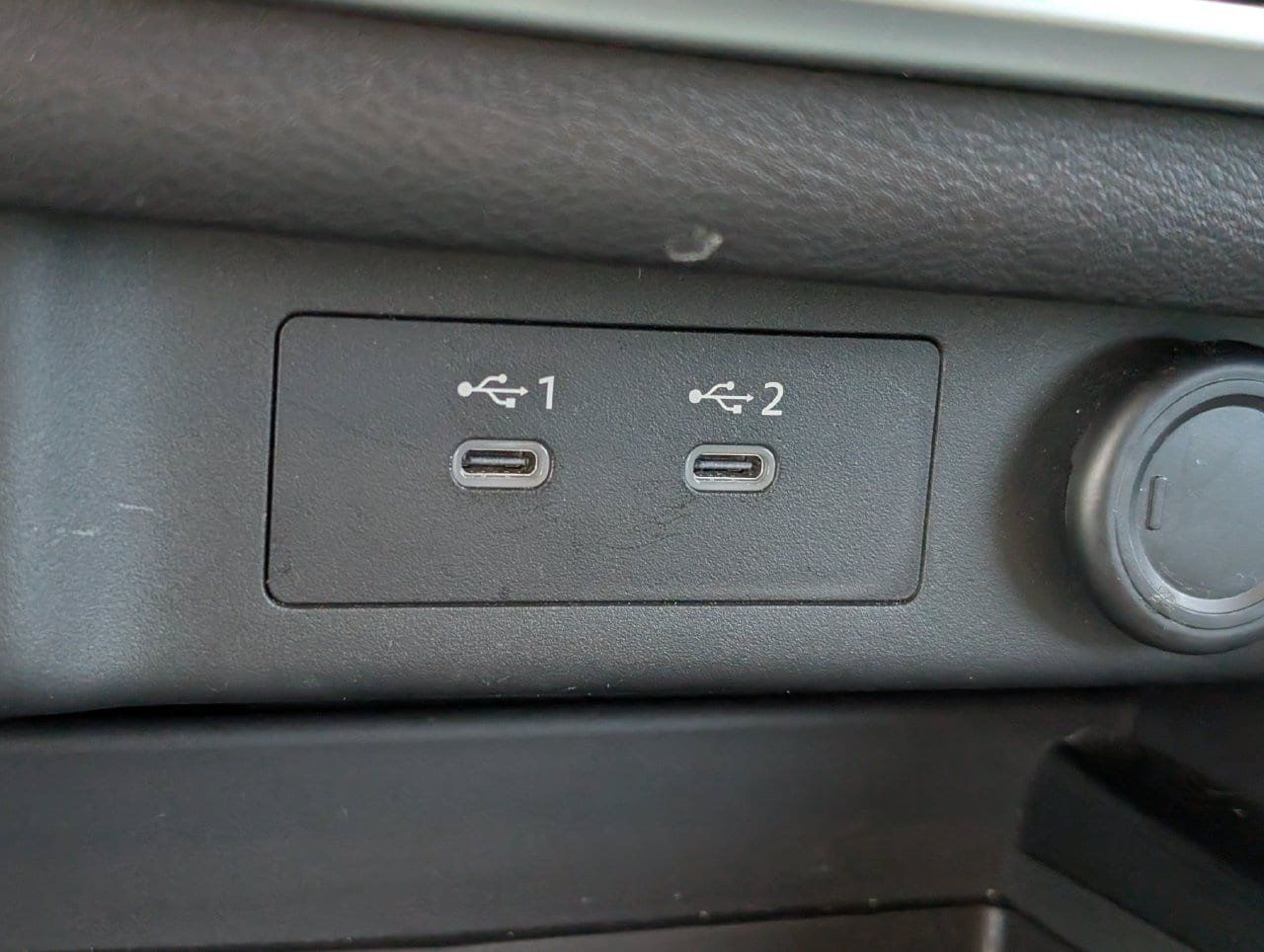 Certified 2025 Nissan Rogue SV FWD image 20