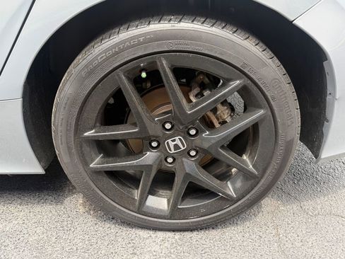 Used 2025 Honda Civic Sport image 31