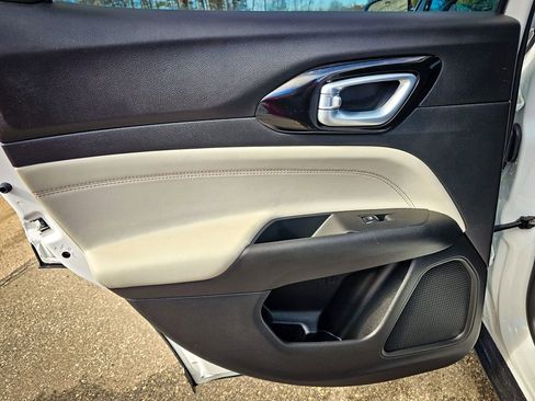 Certified 2023 Jeep Compass Limited image 29