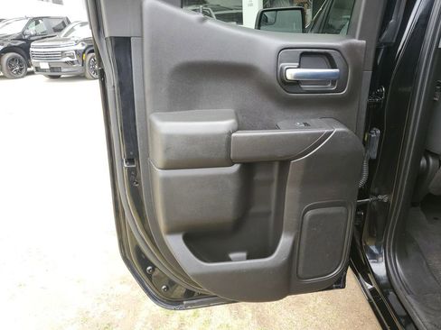 Used 2020 Chevrolet Silverado 1500 Custom w/ Custom Value Package RWD image 15