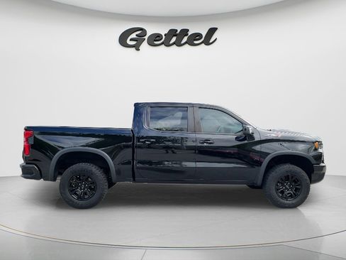 Used 2022 Chevrolet Silverado 1500 ZR2 w/ Technology Package AWD/4WD image 4