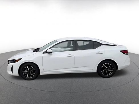 Used 2025 Nissan Sentra SV FWD image 12