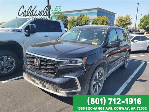Used 2024 Honda Pilot Touring image 1