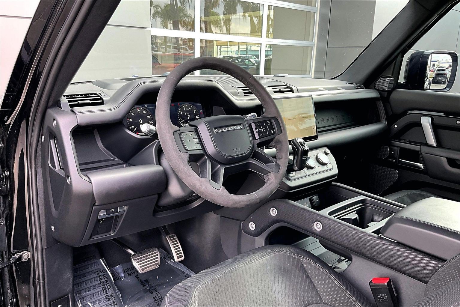 Used 2022 Land Rover Defender 90 V8 AWD/4WD image 14