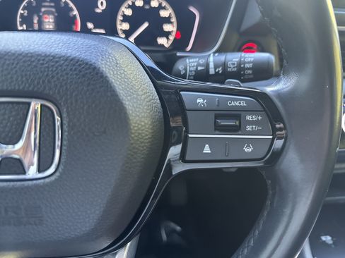 Used 2024 Honda Pilot Touring image 30