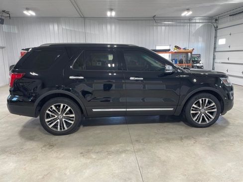 Used 2016 Ford Explorer Platinum image 8
