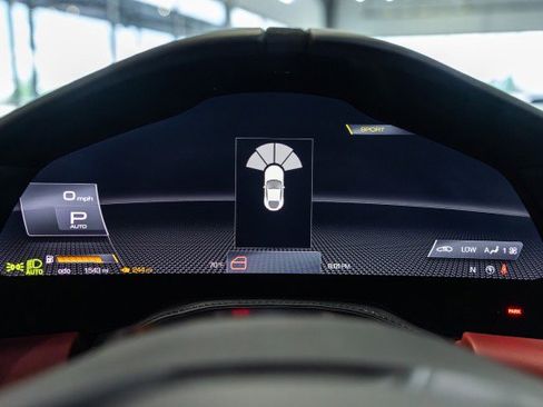 Used 2024 Ferrari Roma RWD image 38