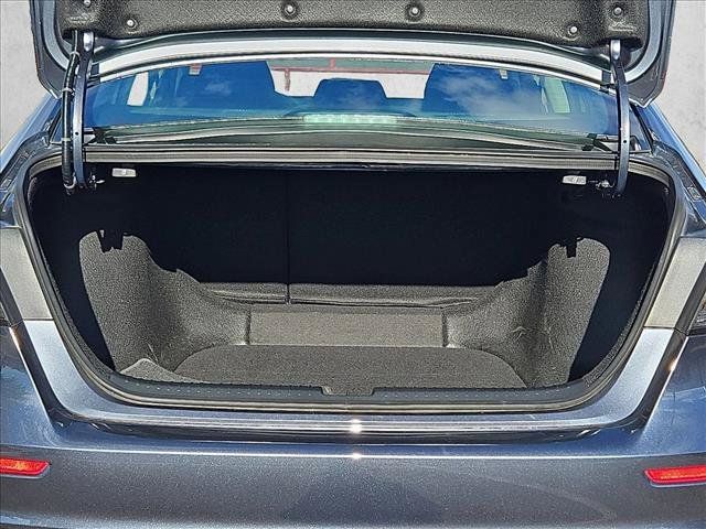 Used 2026 Honda Accord SE image 6