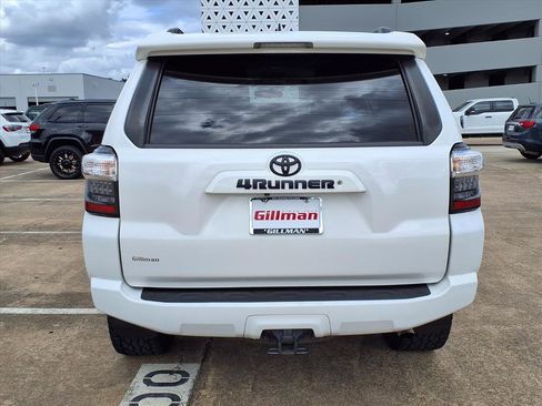 Used 2019 Toyota 4Runner SR5 image 22