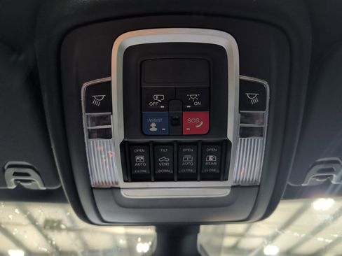 Used 2019 RAM 1500 Big Horn image 11