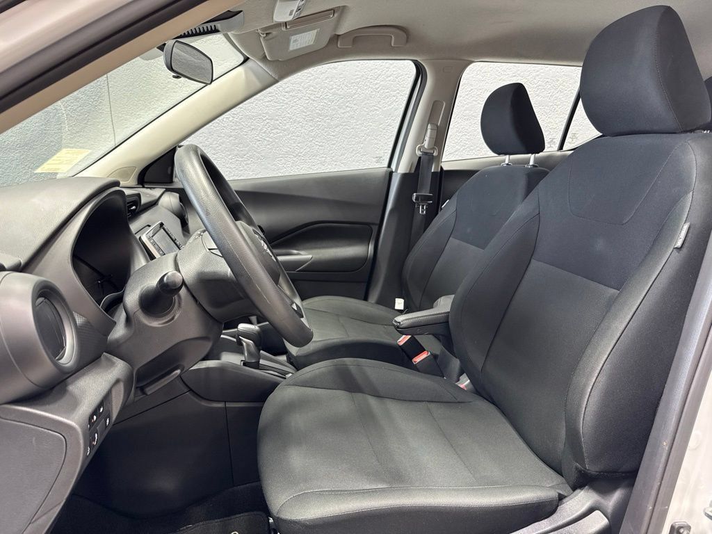 Used 2025 Nissan Kicks Play S FWD image 7
