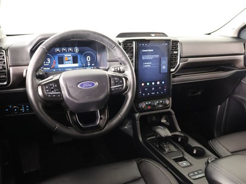 Used 2024 Ford Ranger Lariat w/ FX4 Off-Road Package image 2