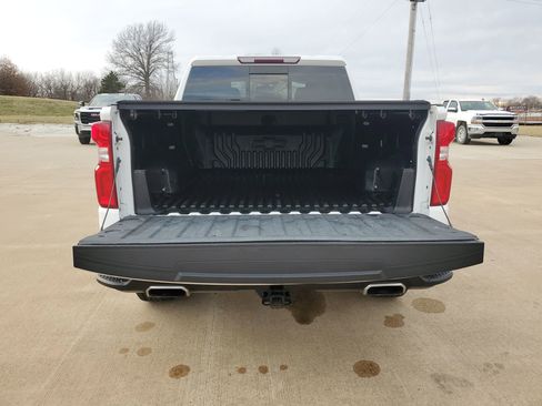 Used 2021 Chevrolet Silverado 1500 LT Trail Boss w/ Convenience Package II image 31