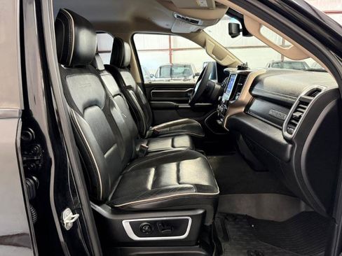 Used 2019 RAM 1500 Laramie AWD/4WD image 23