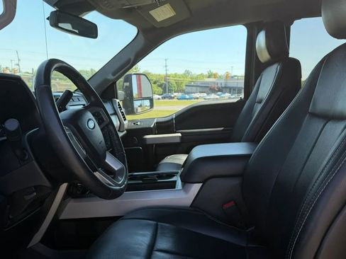 Used 2020 Ford F350 Lariat w/ Lariat Value Package AWD/4WD image 7