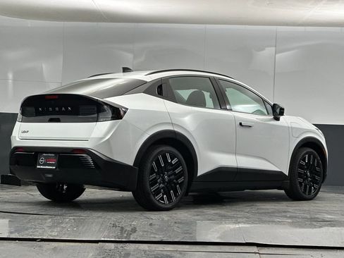 New 2026 Nissan Leaf Platinum+ image 3