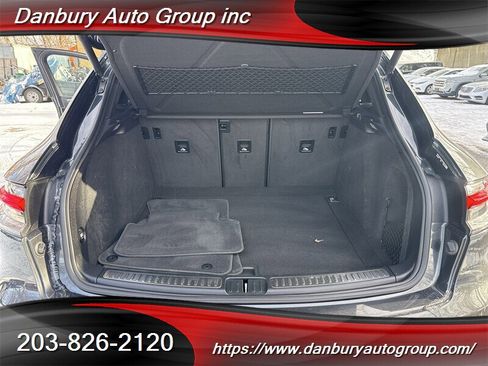 Used 2019 Porsche Macan S image 12