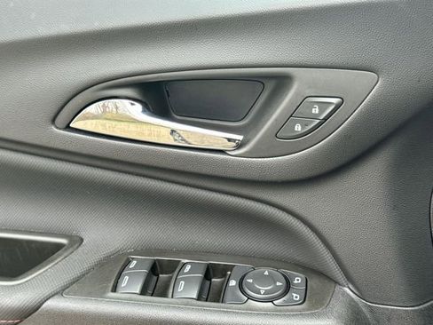 Certified 2023 Chevrolet Equinox RS image 23