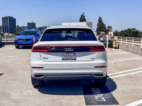 Used 2023 Audi Q8 Premium w/ Convenience Package AWD/4WD image 3