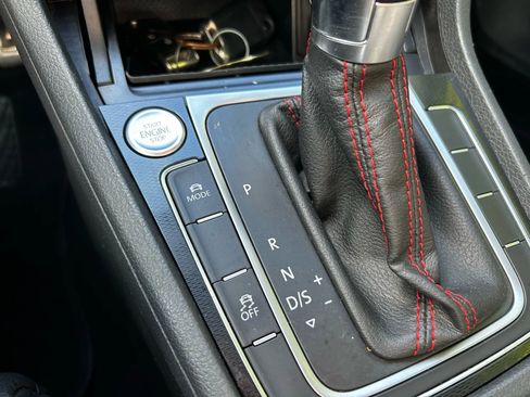 Used 2016 Volkswagen GTI Autobahn w/ Lighting Package (SEL) image 24