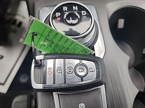 Used 2024 Ford Escape Platinum image 21