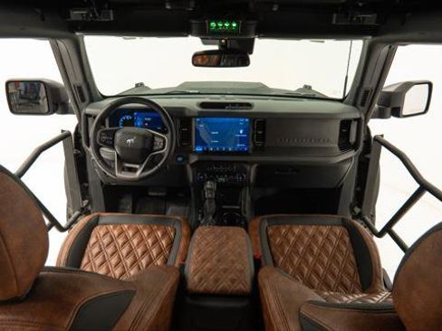 Used 2023 Ford Bronco Outer Banks image 38