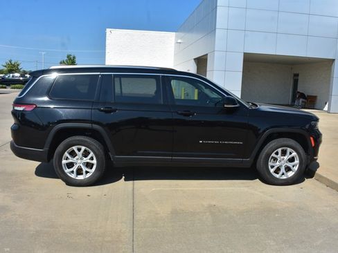 Used 2023 Jeep Grand Cherokee L Limited RWD image 4