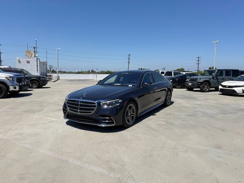 Used 2022 Mercedes-Benz S 580 4MATIC Sedan w/ AMG Line Package image 1
