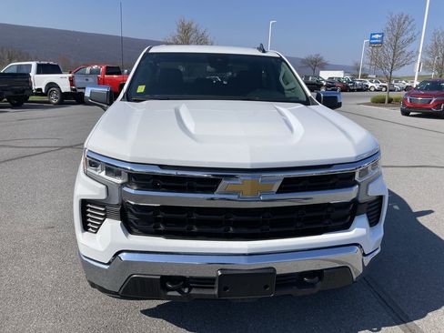 Used 2023 Chevrolet Silverado 1500 LT image 2